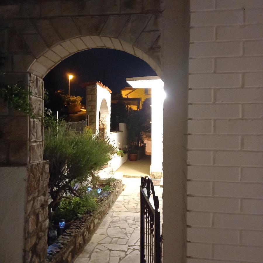 Kuca Za Odmor Skalina - Sea View Villa Splitska Luaran gambar